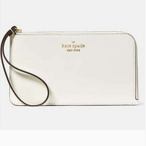 Nwt Lucy Crinkle Paten L-zip Wristlet